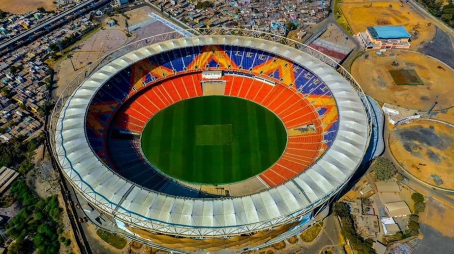 Narendra Modi Stadium IPL Final 2026 crowd atmosphere