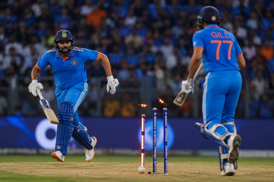 Rohit Sharma Run Out after misunderstanding with Shubman Gill during India vs Afghanistan ODI