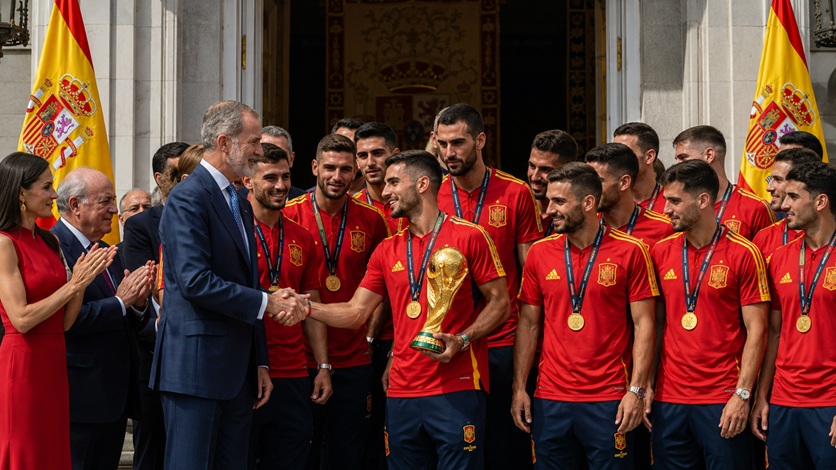 Spain Heroes Welcome 2026 as World Cup champions celebrate with fans during the Madrid victory parade