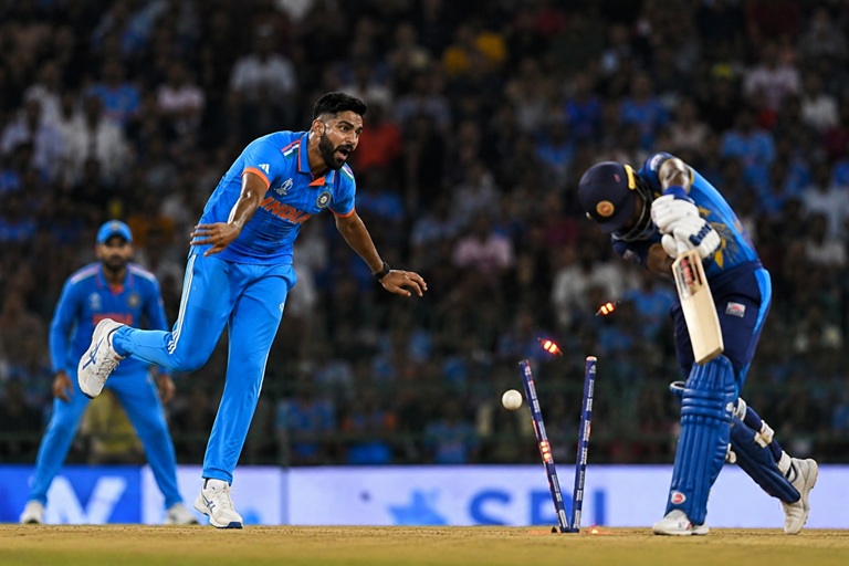 India vs Sri Lanka Asia Cup 2023 Final Scorecard featuring Mohammed Siraj celebrating his six-wicket haul during the Asia Cup 2023 Final